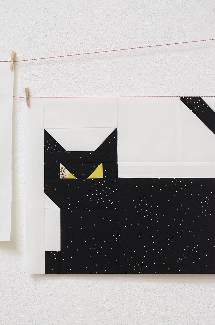  Creepy Critters Halloween Quilt - Cat Quilt Block