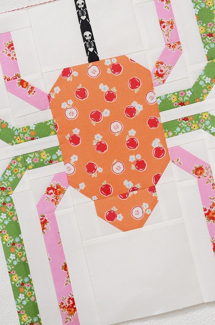 Creepy Critters Halloween Quilt - Spider Quilt Block