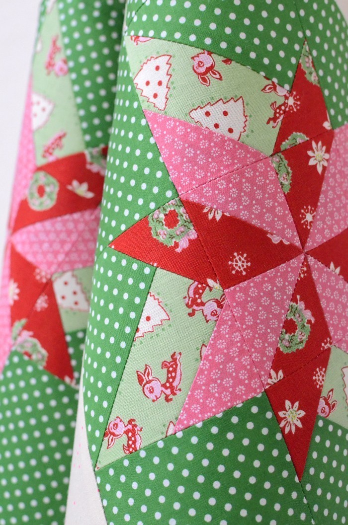 merry-bright-quilt-2