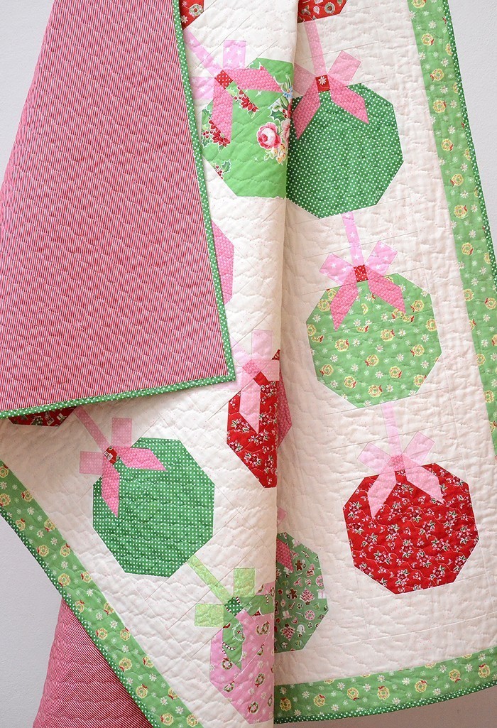 Glorious Christmas Quilt Pattern by Nadra Ridgeway of ellis & higgs