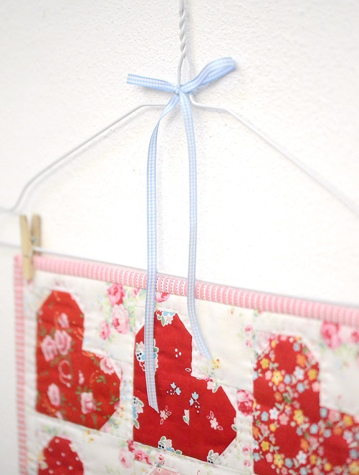 Tiny Hearts Mini Quilt Pattern by Nadra Ridgeway of ellis & higgs