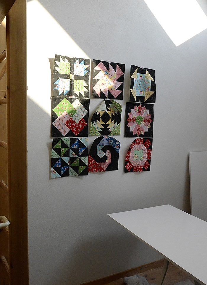 6 Köpfe 12 Blöcke - September Block Pineapple - Nadra Ridgeway von ellisandhiggs