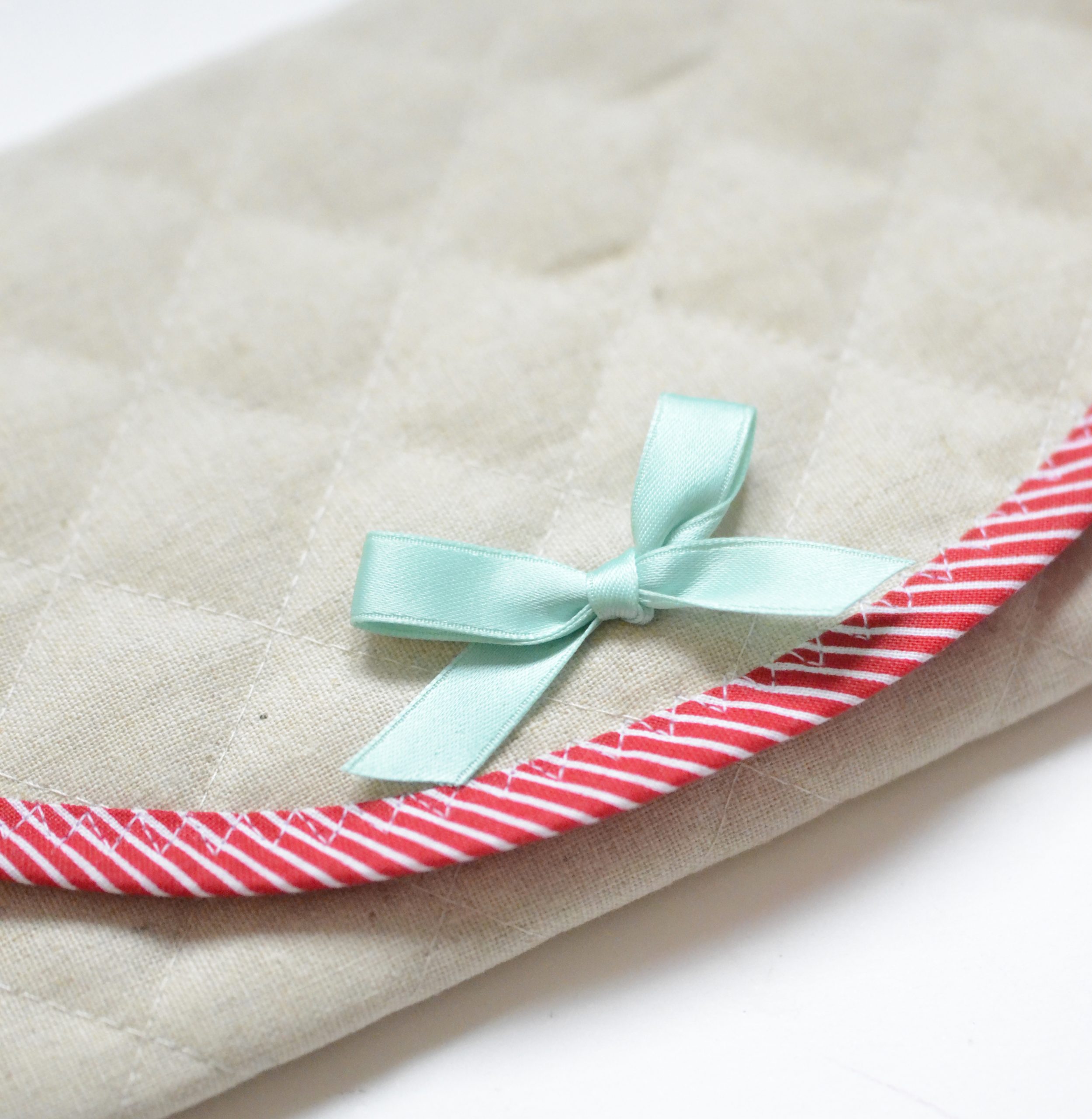 Pretty Handmades Book Showcase with Nadra Ridgeway of ellis & higgs