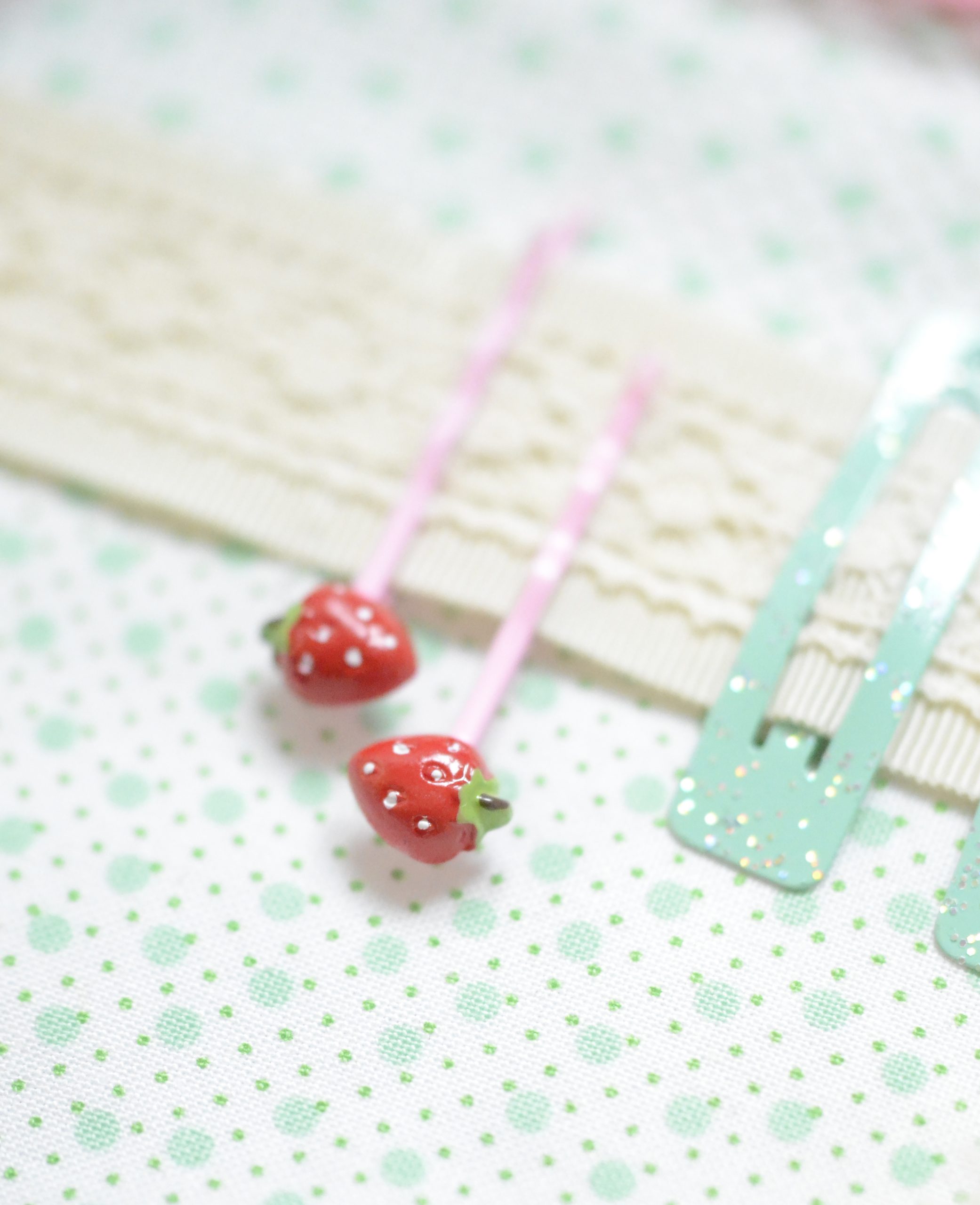 Pretty Handmades Book Showcase with Nadra Ridgeway of ellis & higgs