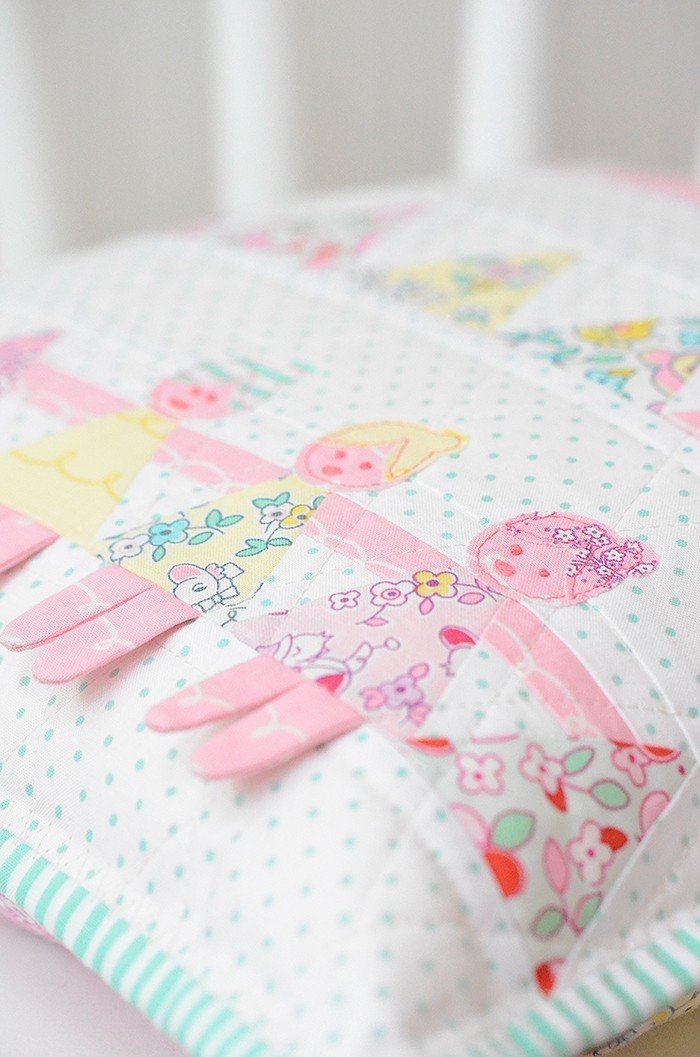 This cute pillow is my project for the Dolly Book Tour - Ndra Ridgeway of ellis & higgs