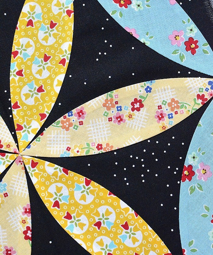 6 Koepfe 12 Bloecke Oktober Block Joseph's Coat von Nadra Ridgeway von ellis & higgs