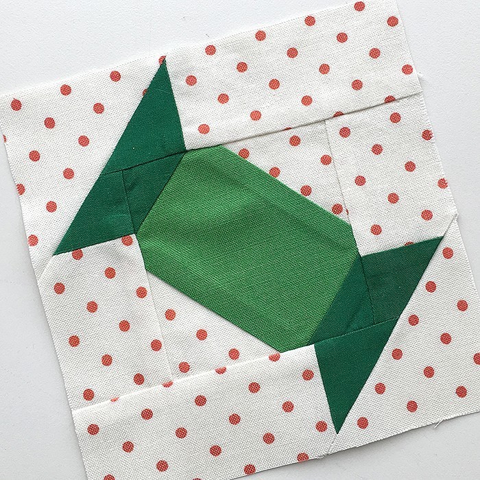 Holly Jolly Christmas Quilt Pattern by Nadra Ridgeway of ellis & higgs