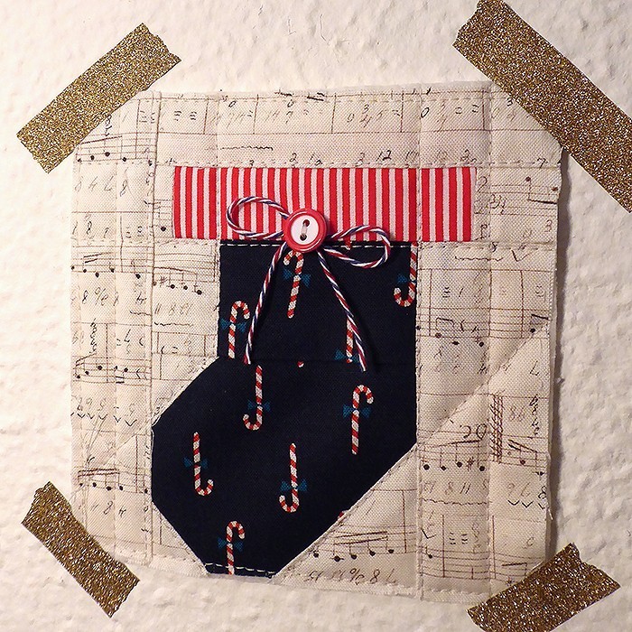 Holly Jolly Christmas Quilt Pattern by Nadra Ridgeway of ellis & higgs