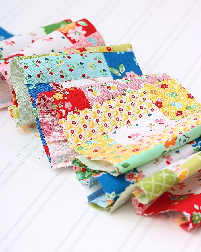 6 Köpfe 12 Blöcke - Februar Bright Hopes Quilt Block Tutorial von Nadra Ridgeway, ellis & higgs