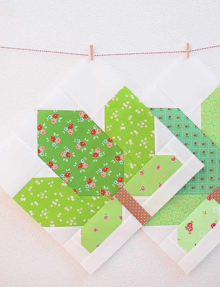 Fall Sampler Quilt Sew Along - Maple Leaf Quilt Block