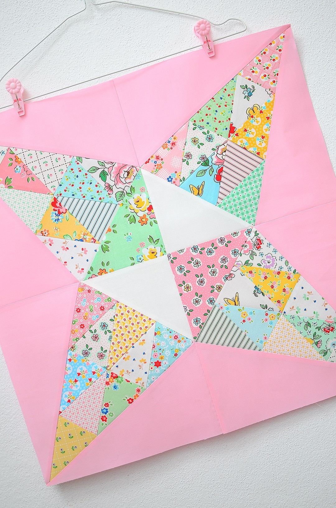6 Köpfe 12 Blöcke 2019 - Priscilla Quilt Block