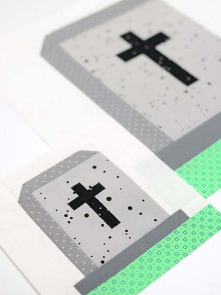 Gravestone quilt block in two sizes