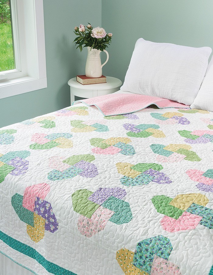 Fresh Fat Quarter Quilts Book - Winsome Quilt by Andy Knowlton