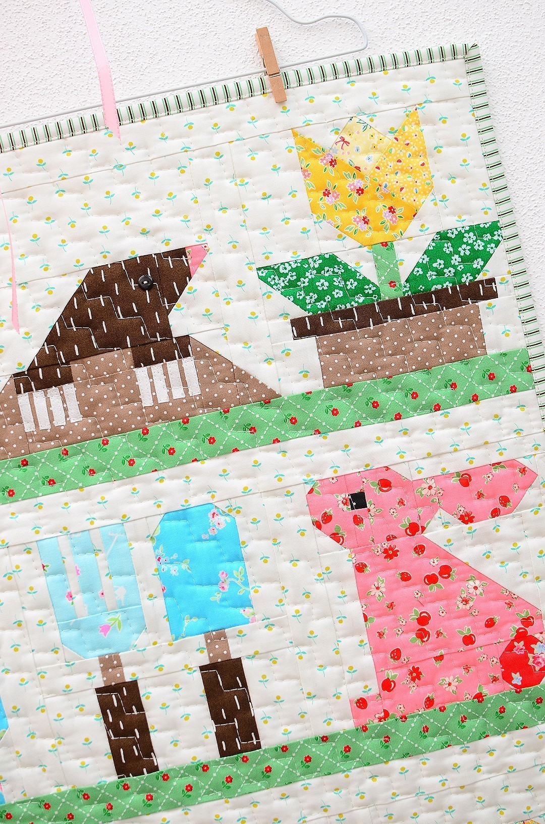 Country Garden quilt pattern - Mini
