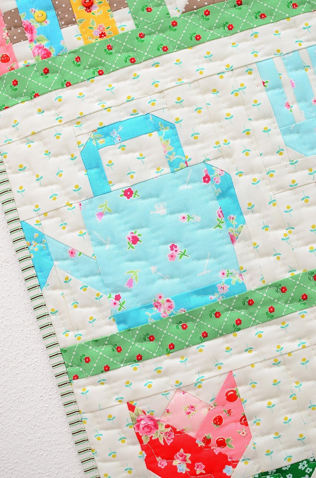 Country Garden quilt pattern - Mini