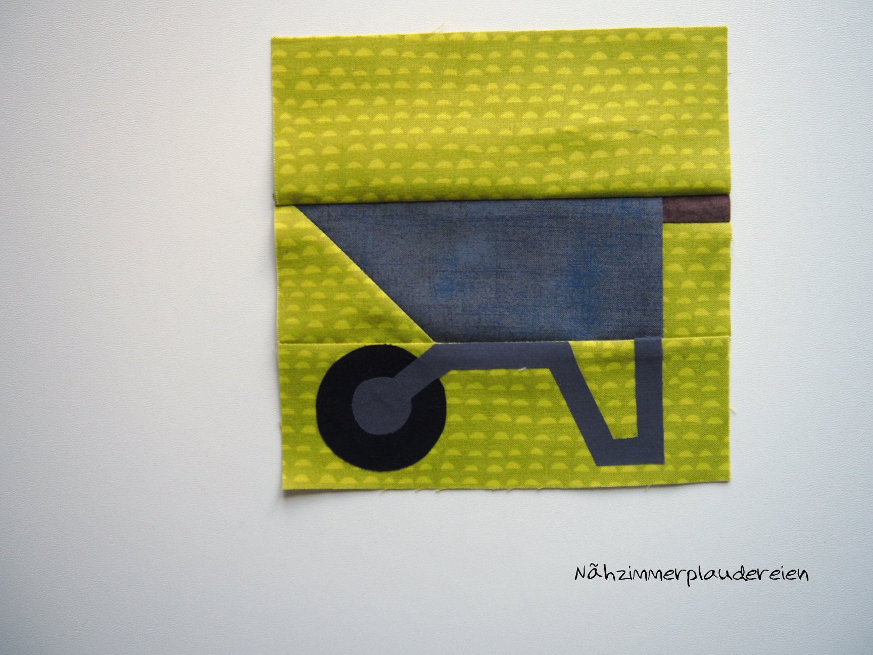 Wheelbarrow quilt pattern