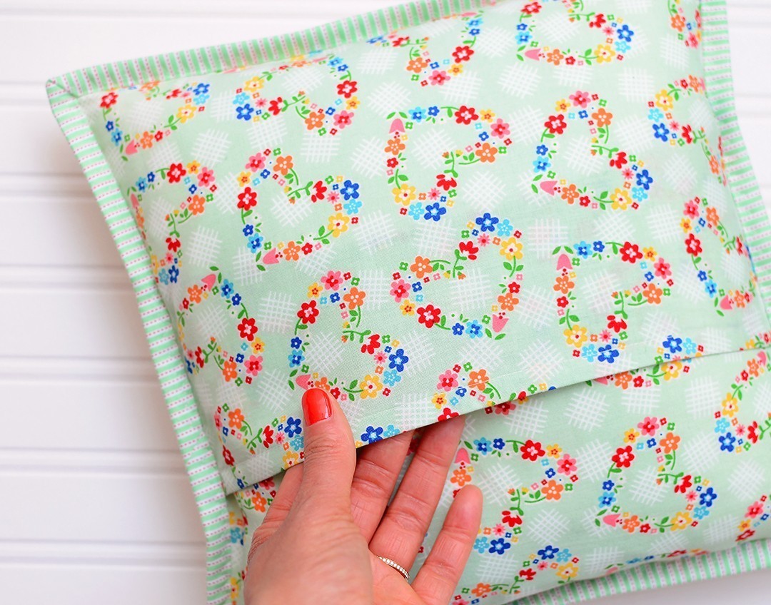 Envelope pillow backing