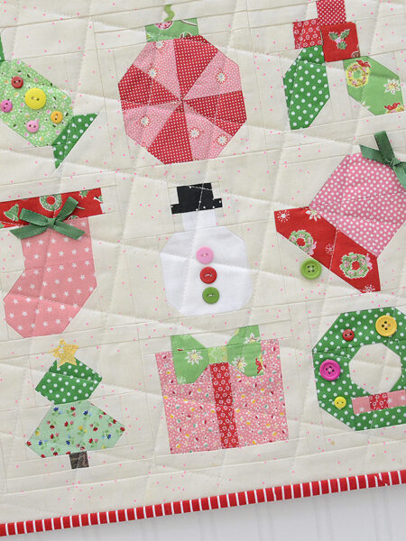 Christmas quilt pattern - Holly Jolly mini pattern
