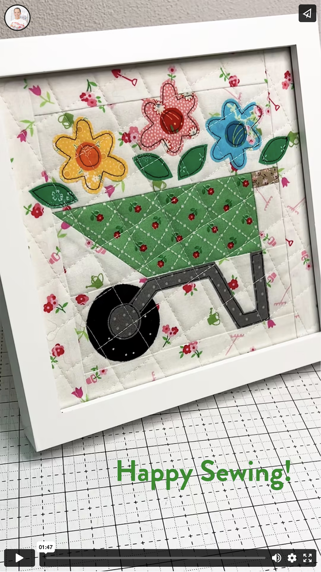 Wheelbarrow Planter Mini Quilt tutorial - an easy quilt pattern by ellis & higgs