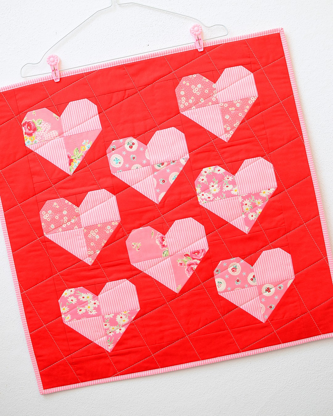 heart-quilt-pattern-harlequin-heart-mini-quilt-pattern-nadra-ridgeway-ellis-and-higgs-1 Heart quilt pattern - Harlequin Heart mini quilt pattern
