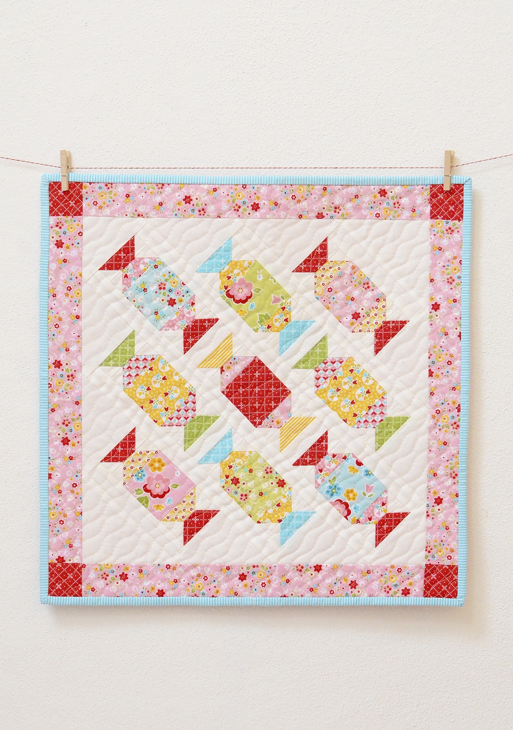 summer-quilt-pattern-sugar-candies-mini-quilt-pattern-nadra-ridgeway-ellis-and-higgs-1 Summer quilt pattern - Sugar Candies mini quilt pattern