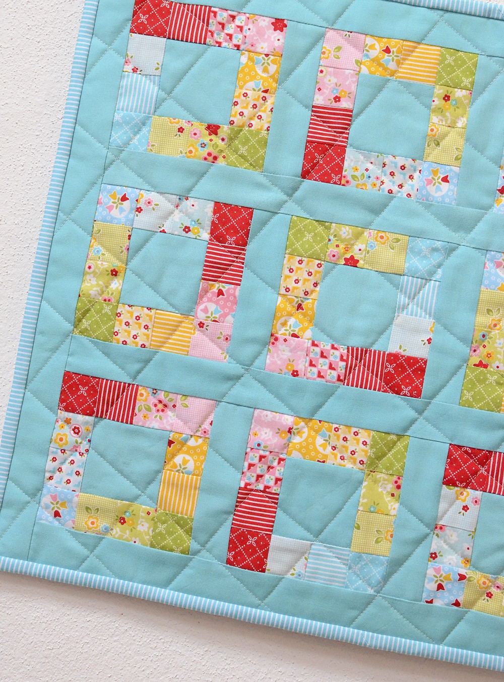 summer-quilt-patterns-in-the-square-mini-quilt-pattern-nadra-ridgeway-ellis-and-higgs-1 Summer quilt pattern - In the Square mini quilt pattern