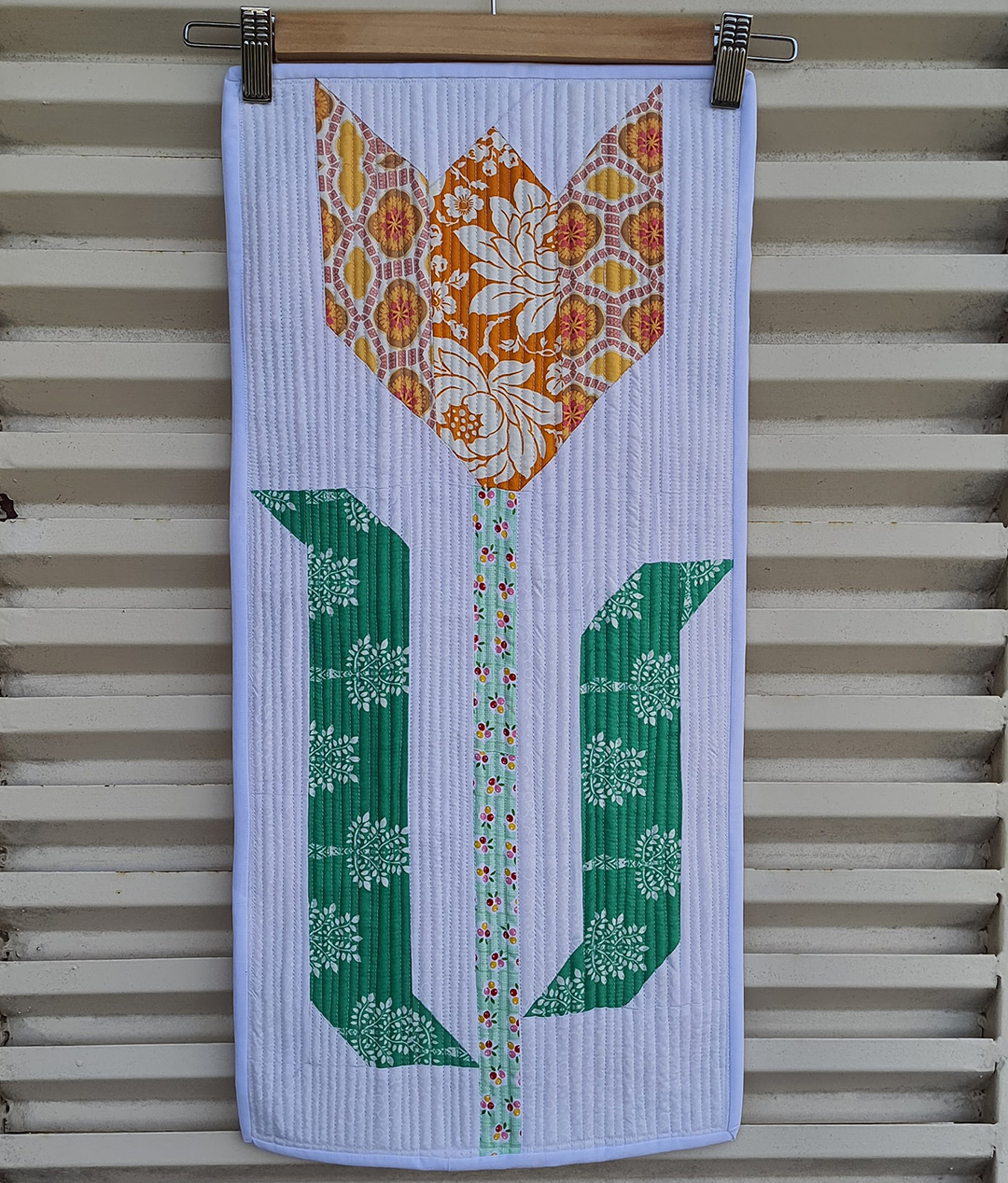 Tulip Quilt - an easy quilt pattern by Nadra Ridgeway of ellis & higgs