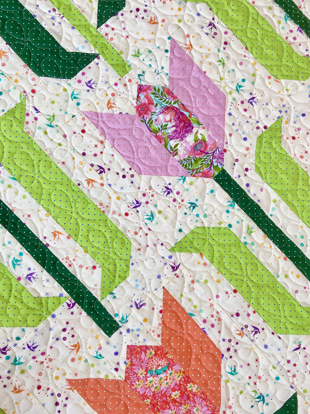 Tulip Quilt - an easy quilt pattern by Nadra Ridgeway of ellis & higgs