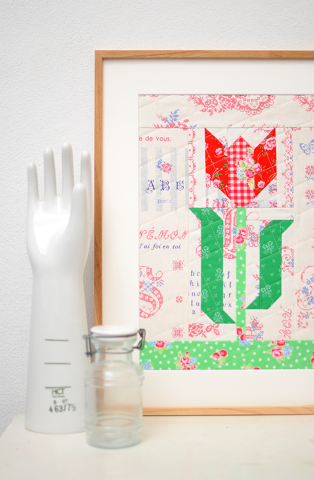 Framed Tulip Mini Quilt - an easy quilt pattern by Nadra Ridgeway of ellis & higgs