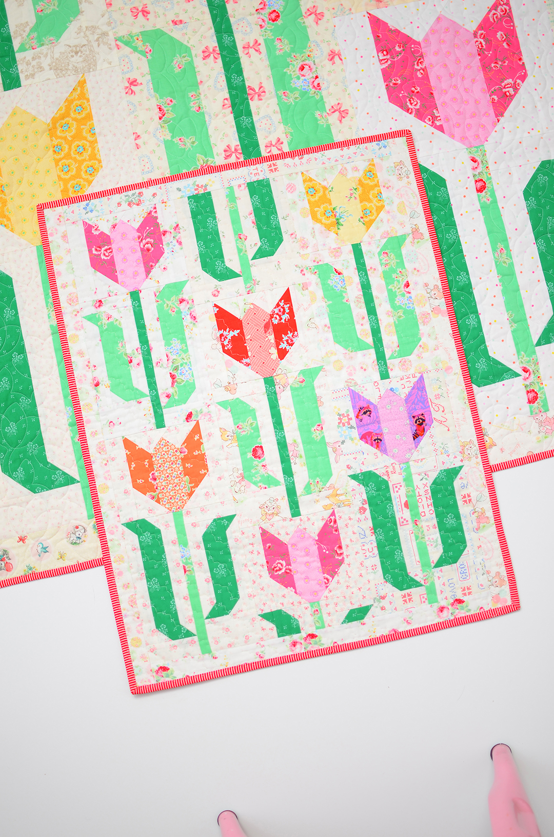 Tulip Mini Quilt - an easy quilt pattern by Nadra Ridgeway of ellis & higgs