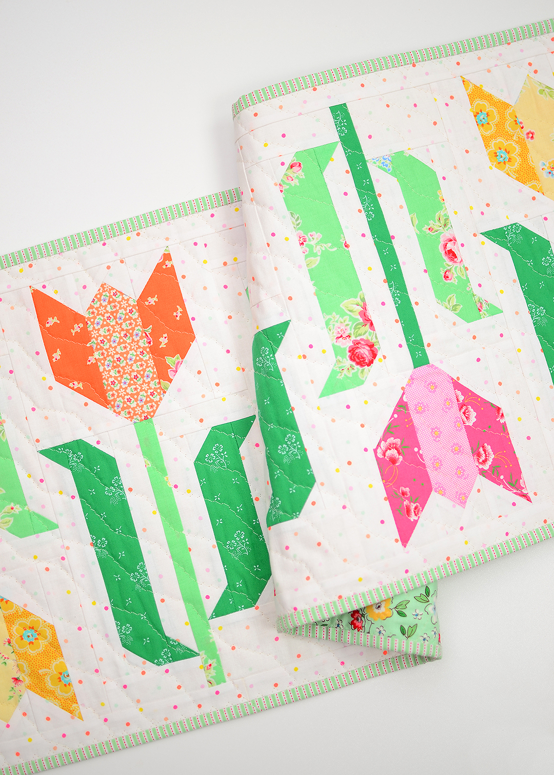 Tulip Table Runner - an easy quilt pattern by Nadra Ridgeway of ellis & higgs