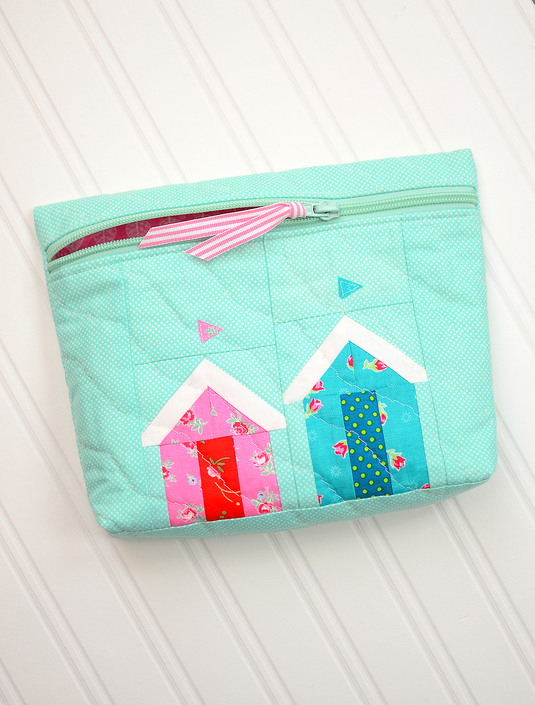 Nautical Zip Pouch - an easy quilt pattern by Nadra Ridgeway of ellis & higgs