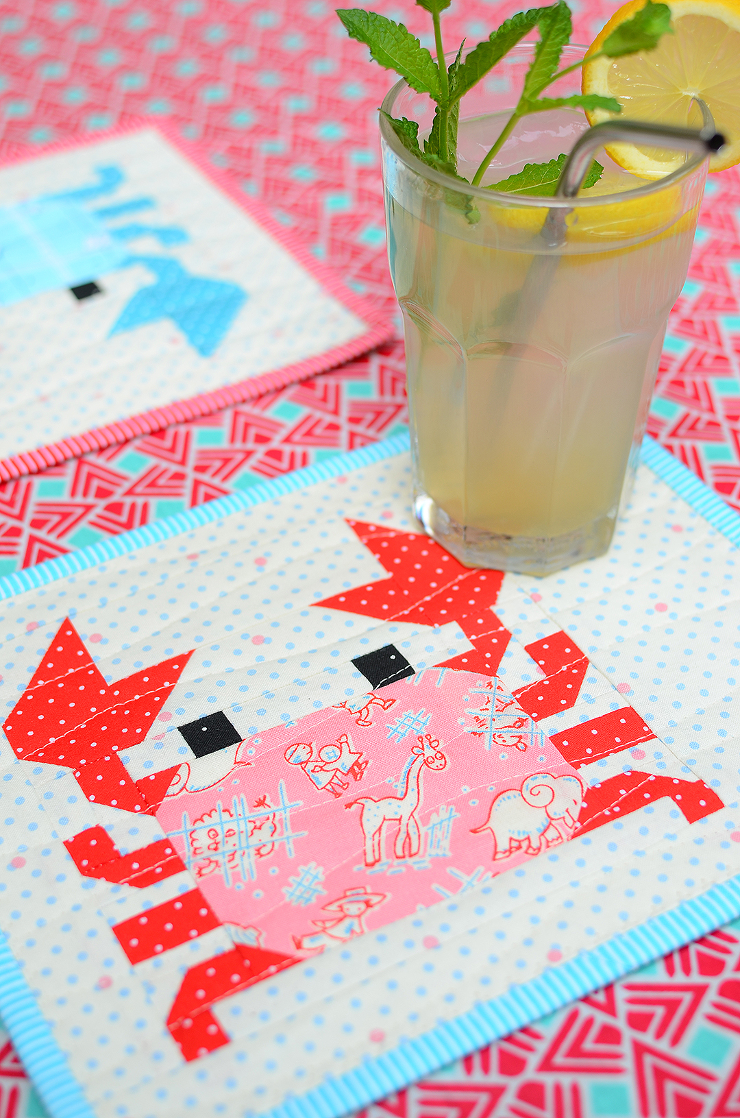 Quilted Crab Mug Rug - an easy quilt pattern by Nadra Ridgeway of ellis & higgs